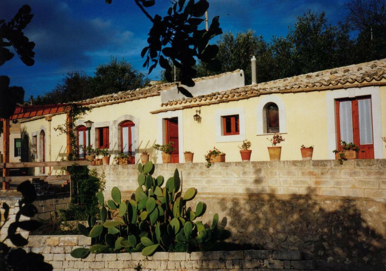 Bed and Breakfast La Suma Sumalia à Noto Extérieur photo